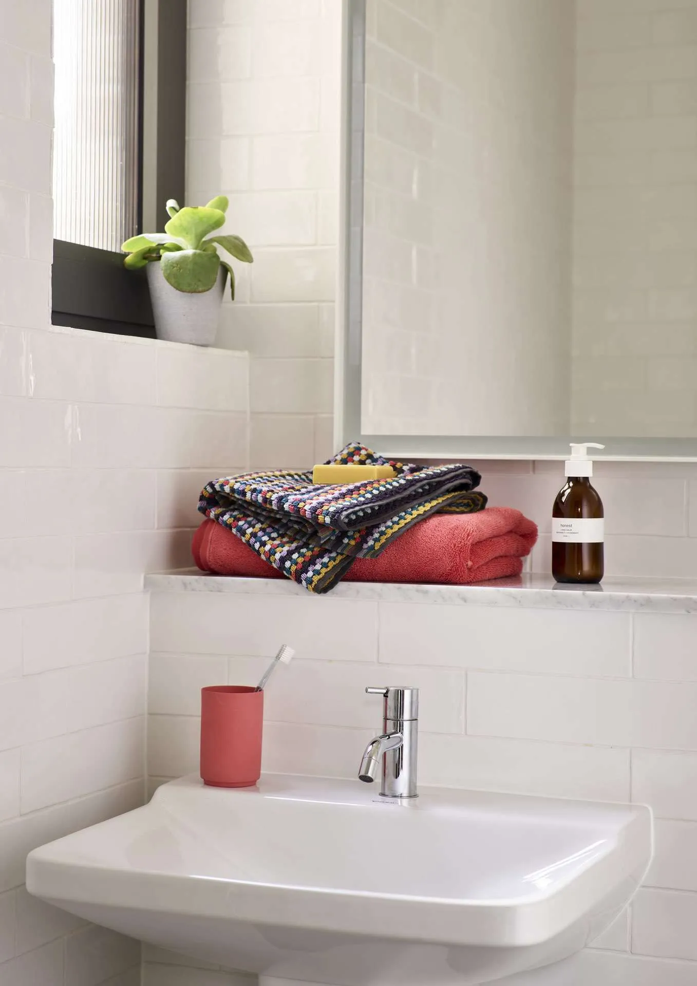 Carnaby Stripe Towels - Turkish Cotton 550 GSM