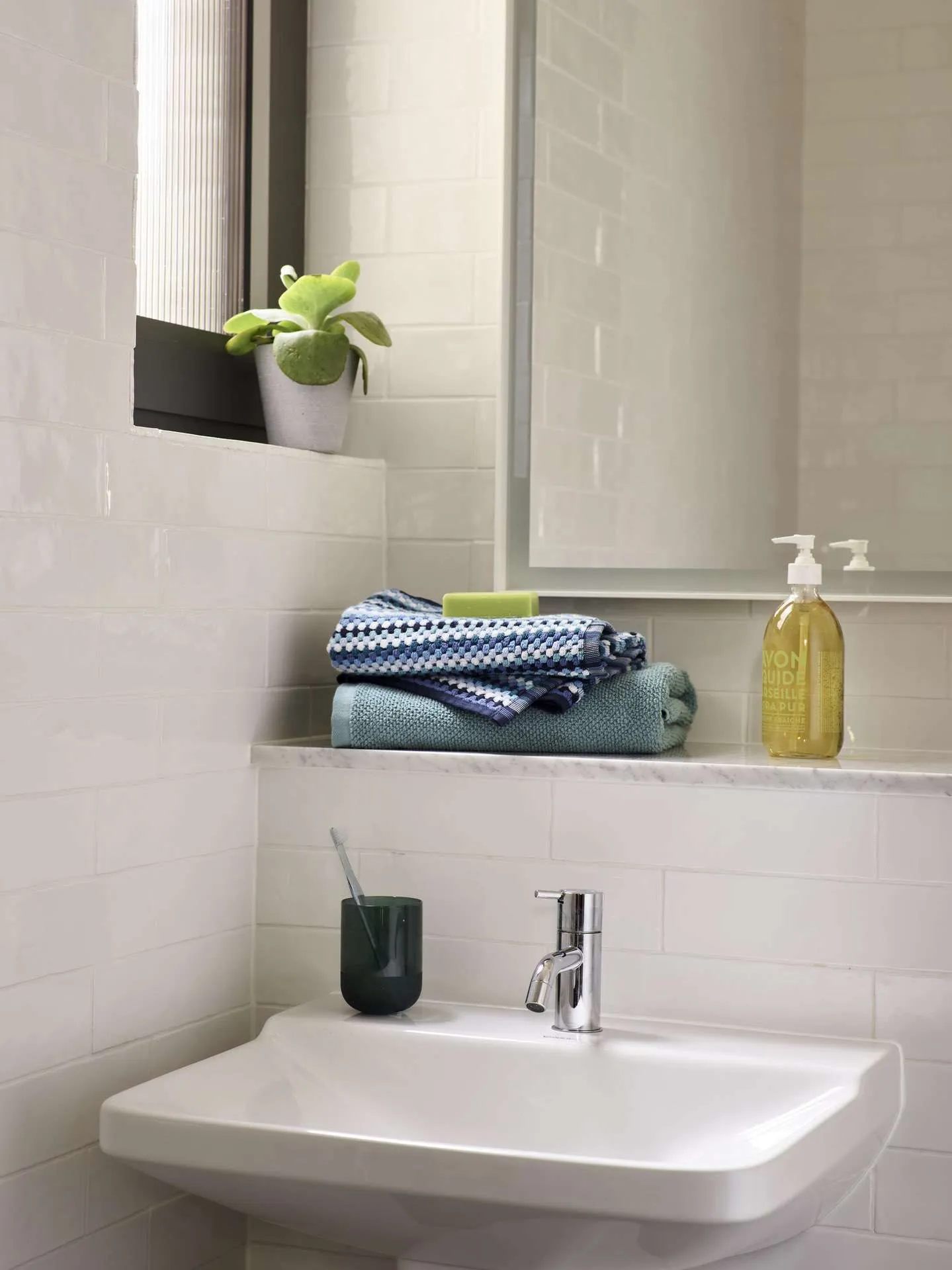 Carnaby Stripe Towels - Turkish Cotton 550 GSM