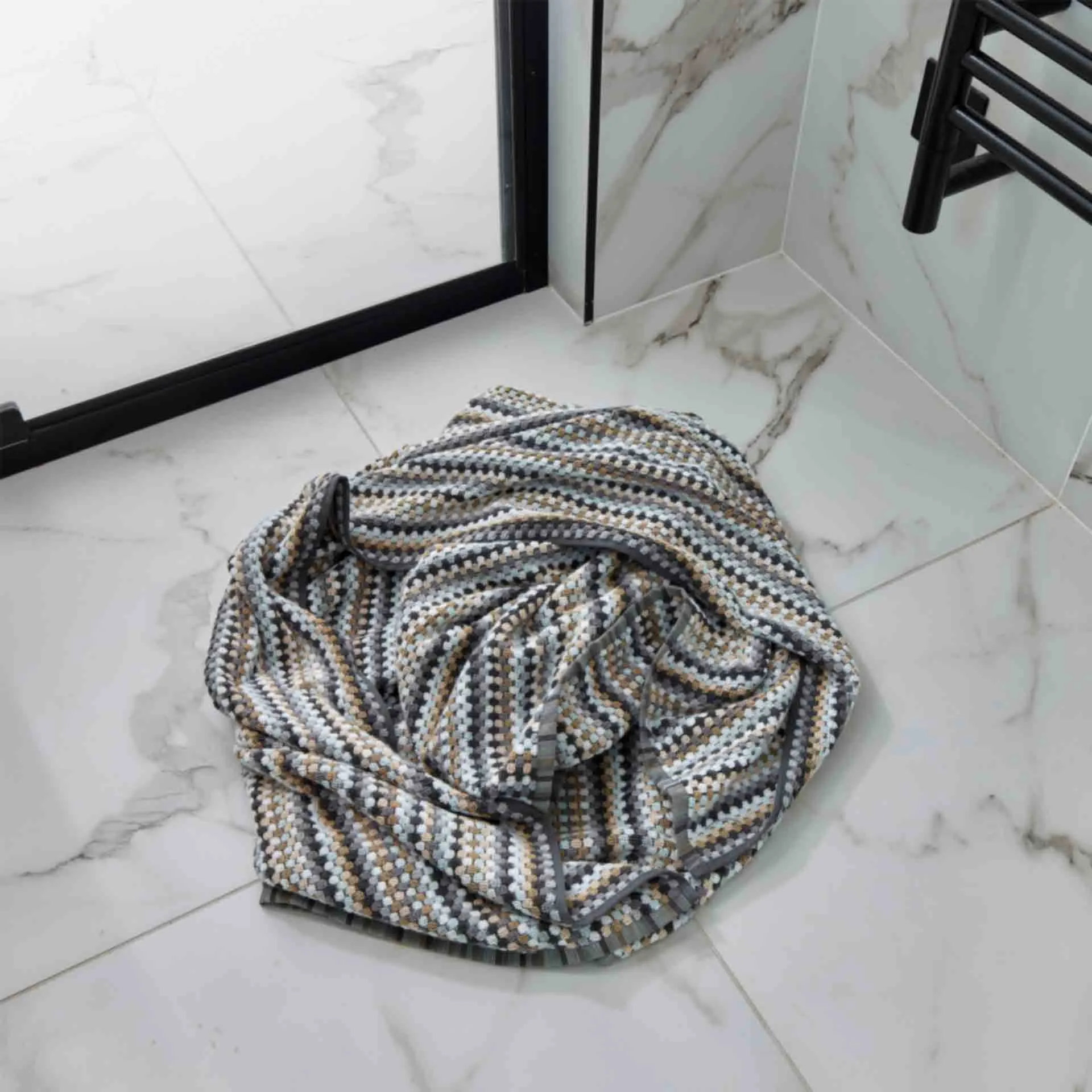 Carnaby Stripe Towels - Turkish Cotton 550 GSM