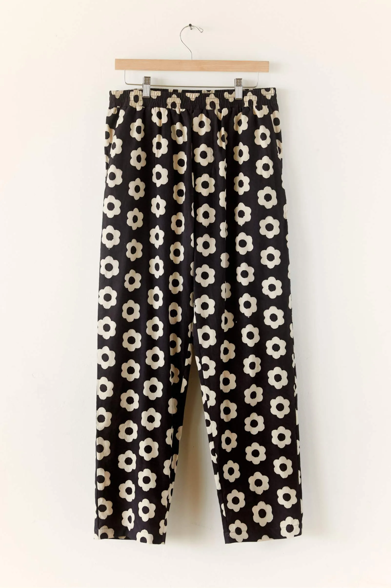 The Nicolas Pant | Noir Daisy