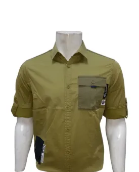 This shirt is a casual, lightweight men's shirt featuring a distinctive design and functionality
